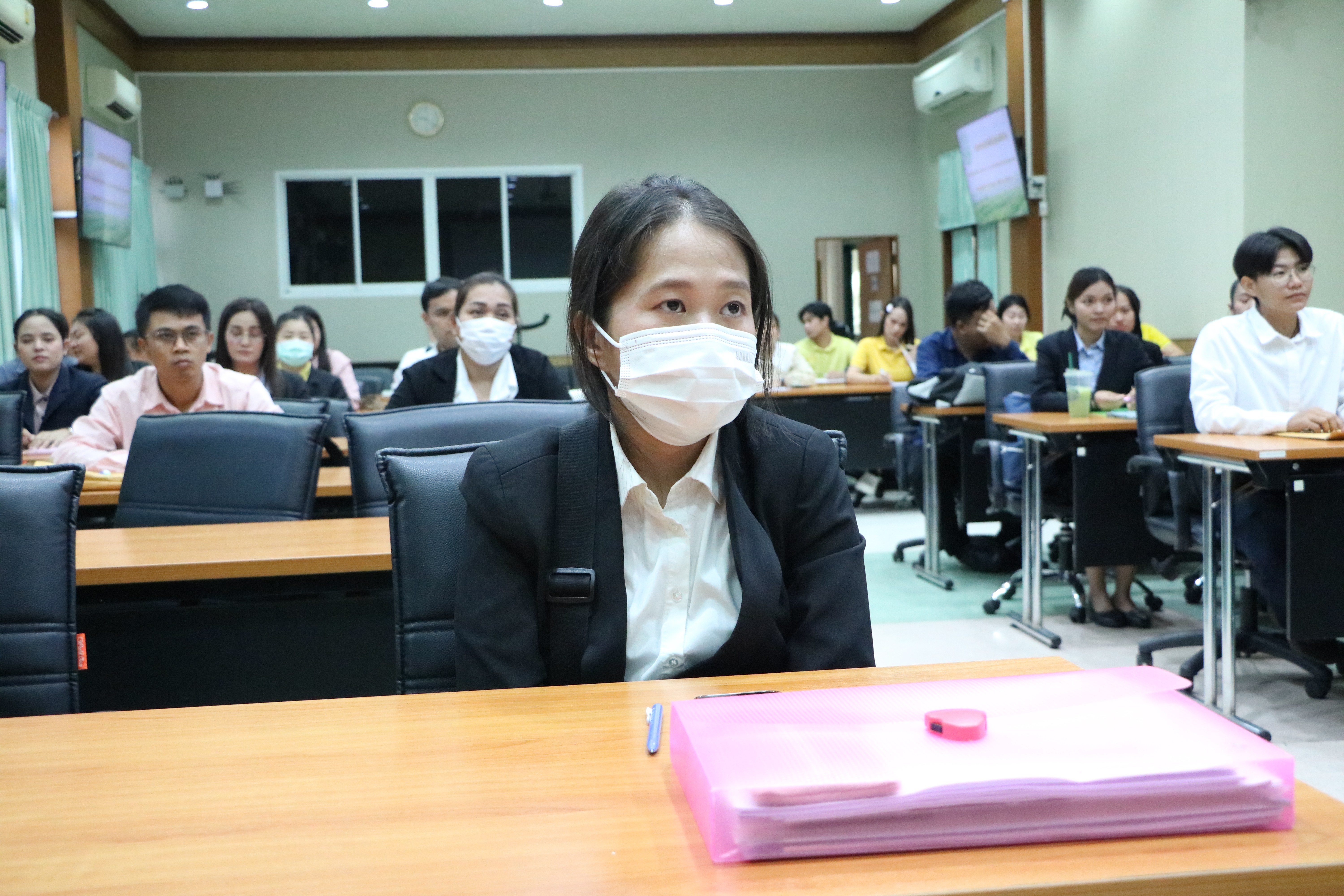 title - ส.ป.ก. รับรายงานตัวเพื่อบรรจุและแต่งตั้งเป็นข้าราชการพลเรือนสามัญ